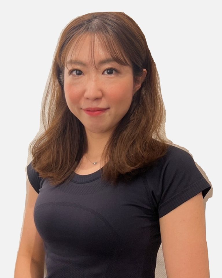 山本 麻以
